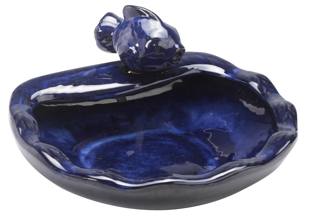 Solar-Wasserbrunnen ohne Hintergrund